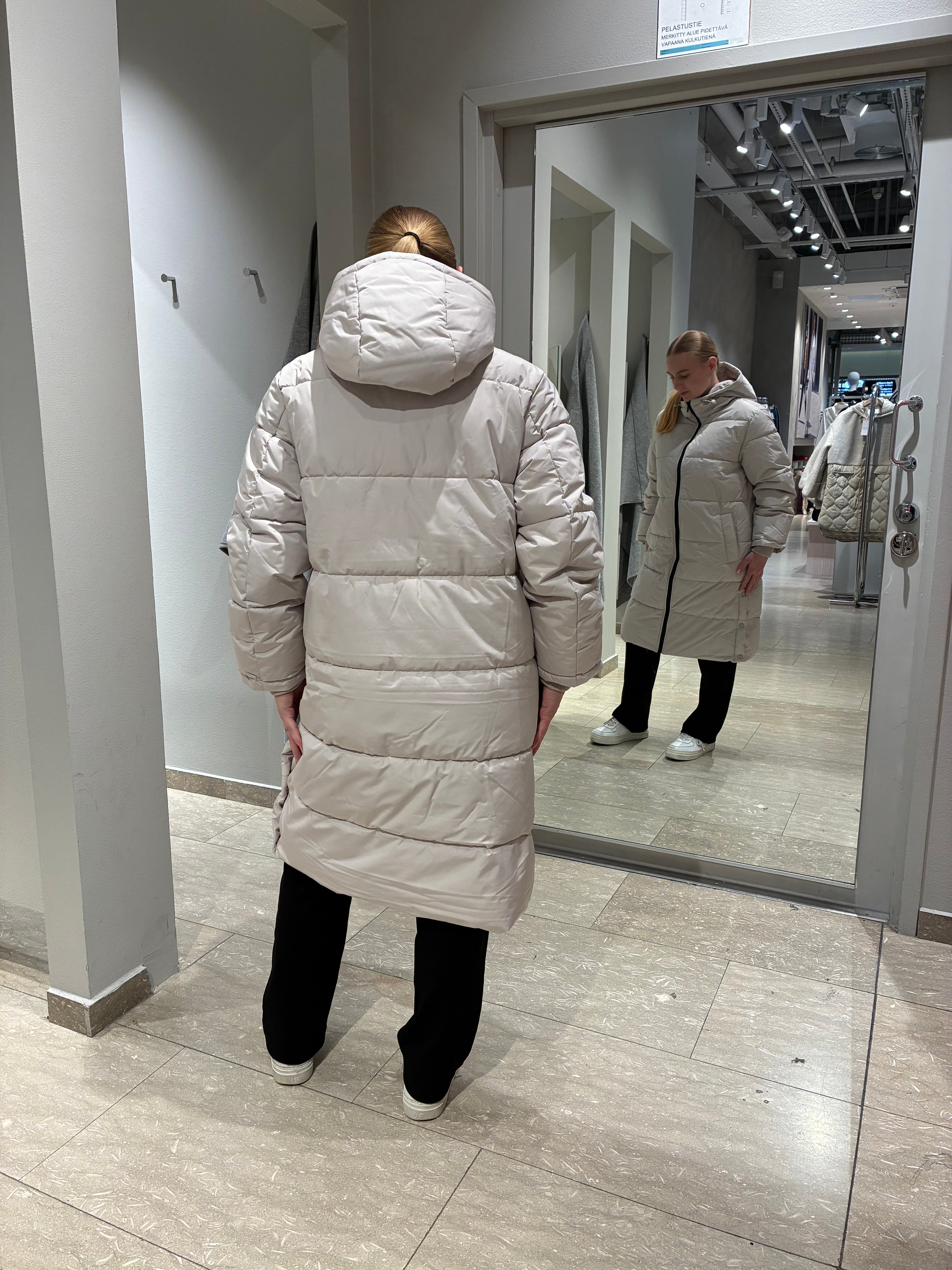 VIBETH Quilted Jacket - Cloud Dancer